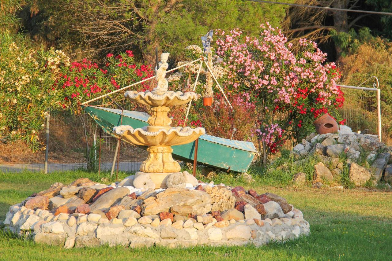 Kouros Resort Kalamákion Exterior foto